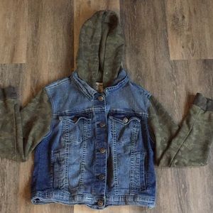 Jean jacket with camo sleeves/hood